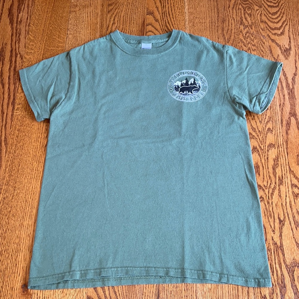 Gatlinburg, Tennessee tee small